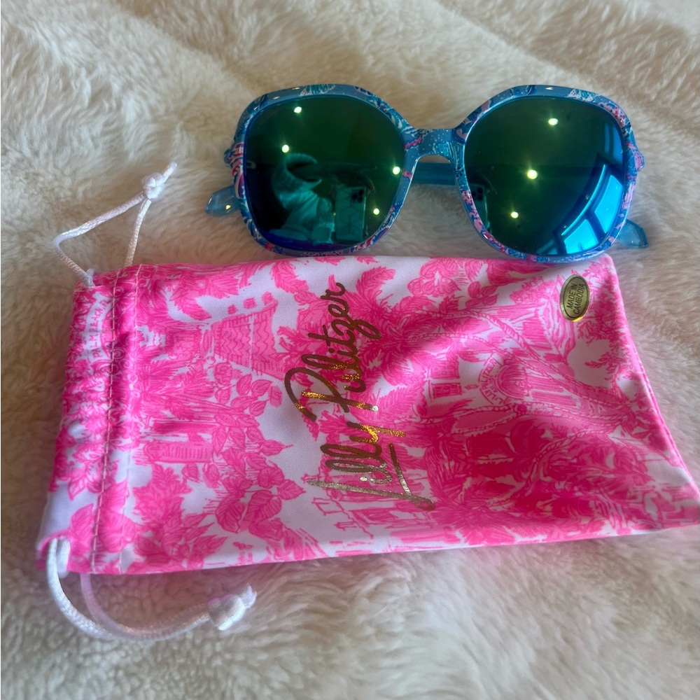 Lilly Pulitzer Blue Sunglasses with Pink and Gold Case